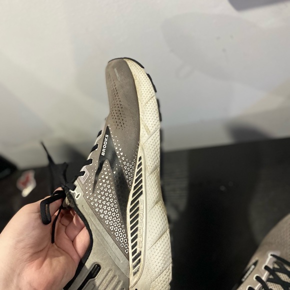 Brooks Adrenaline GTS 22 Sneakers Size 12 2E Men’s Wide Used Gray Black - Picture 10 of 12